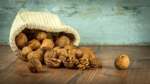 walnut benefits in marathi